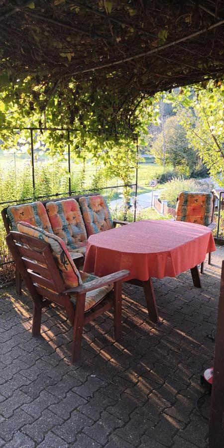 Ferienhaus Am Bach Mit Grossem Garten Deuerling エクステリア 写真